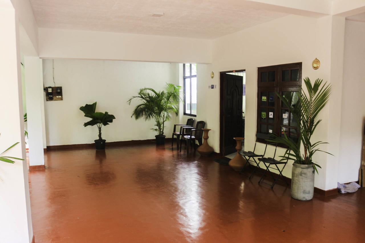 Yoho Travellers Residence Kandy Bagian luar foto